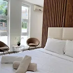 Guest House Koliqi - Hotel & Apartments