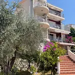 Apartmani Iva Becici