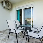 Deron Apartments