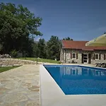 Holiday Home Zlatna Glavica