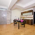 Apartments Raymond