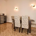 Apartment Sun Village Goran