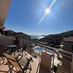 Charming Apartment Near Beach