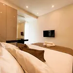 Klara Apartments