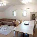 Green Village Sea View Apartment