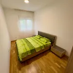 Cozy 1 Bedroom Apt With Free Parking