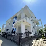 Apartmani Vila Milaris