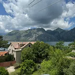 Rustic Attic Escape - 50M To Beach - Sea View With Terrace - Private Parking