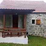 Kamena Kuca- Stone House Scepanovic Bijela