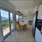 Deluxe Apartment 2-Rooms