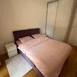 Cozy 1Bd Apartment Central Point-Garage Available 5E Per Day