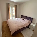 Cozy 1Bd Apartment Central Point-Garage Available 5E Per Day