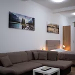 Dane Apartment Airport Podgorica