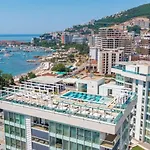 Luxury Apart With 3 Bedrooms In Hotel Near The Beach