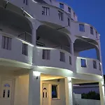 Villa Miki