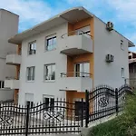 Montenegro Apartments Phoenix With Pool
