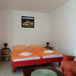 Lovely Studio Apartment In Budva