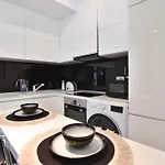 Apartment In The Luxury Hotel Near Beach