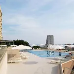 Status-M Apartments 99