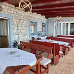 Guest House Naser