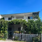 Kastrati Apartments
