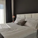 Wonderful Apartment Near City Mall