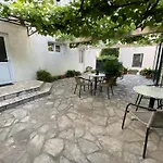 Guesthouse Tri Palme