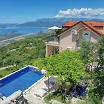 Apartment Paradise