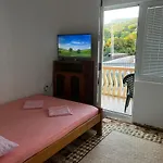 Planet Rooms
