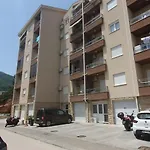 Apartman Kiro