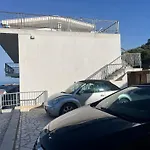 Apartment Light House