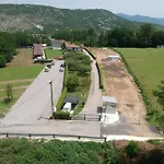 Auto Camp Jovanovic