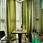 Apartment Green