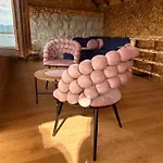 Lake House Zoya