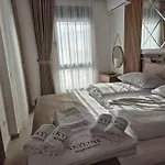 Skyline Apartments