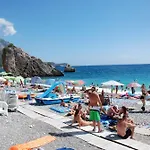 Apartment Oliva, Rafailovici