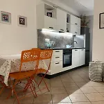 Apartment Oliva, Rafailovici