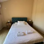 Sunrise House Apartments
