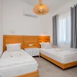 President Bungalows And Apartments