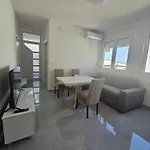 Nela