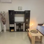 Tara Aparmani
