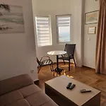 Captain'S View