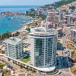 Luxury Apartment With 2 Rooms In Hotel Tre Canne