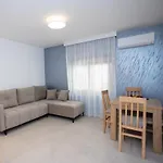 Apartmani Milos - Meljine