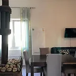 Luna Apart 2