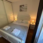 Fis~Her~Man'S Apartment