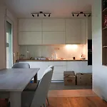 Sunshine Apartment