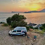 Montenomad Campervan