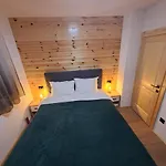 Apartments S&S