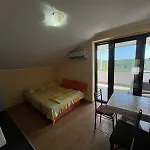 Apartments Mudric
